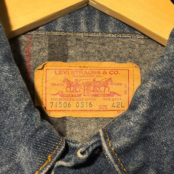 1980s/90s Levi's Linned Denim Jacket - Picture 4 of 10